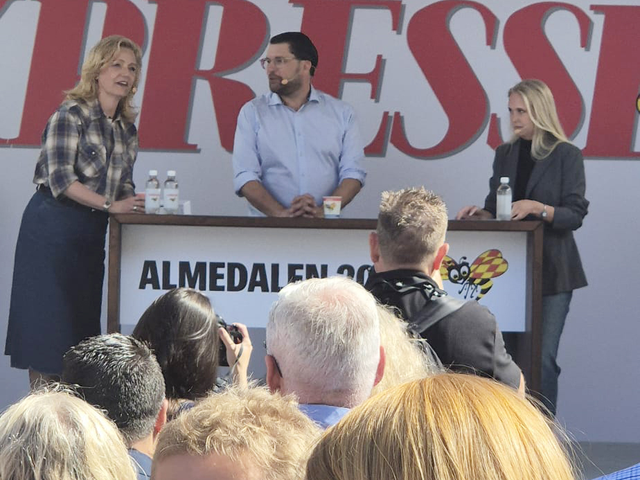Elisabeth Thand Ringqvist och Jimmie Åkesson på Expressens scen