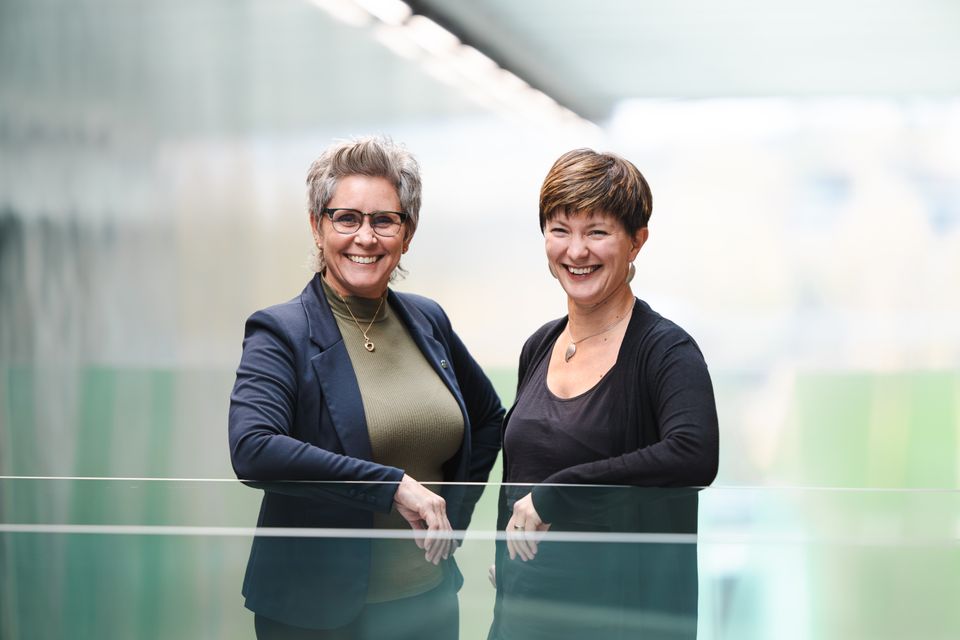 Fr. v; Karola Svensson (C) ledamot och Sofia Wik (C) ersättare i Kulturnämnden Foto Dennis Alvdén