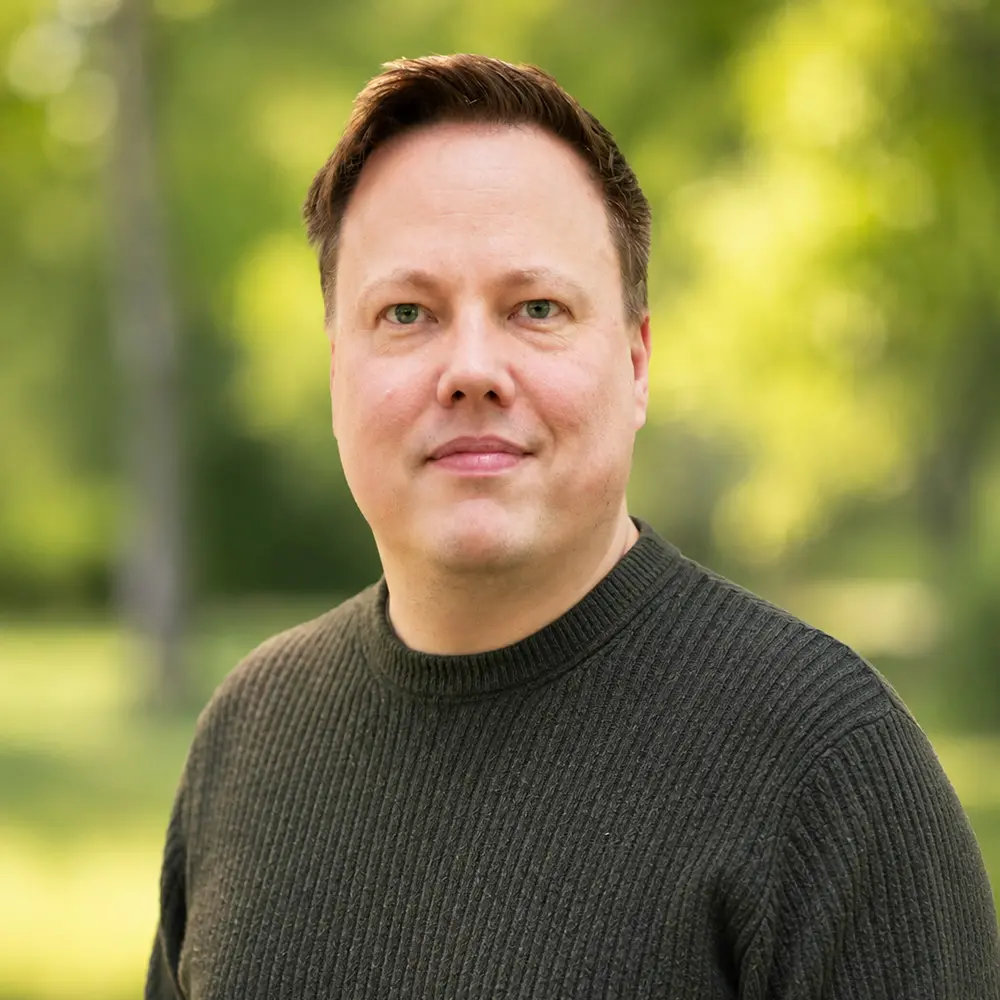 Dennis Lindström, Locknevi