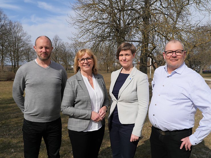 Andreas Unger (M) Eva Nypelius (C) Sara Lidqvist (KD) Claes Nysell (L)