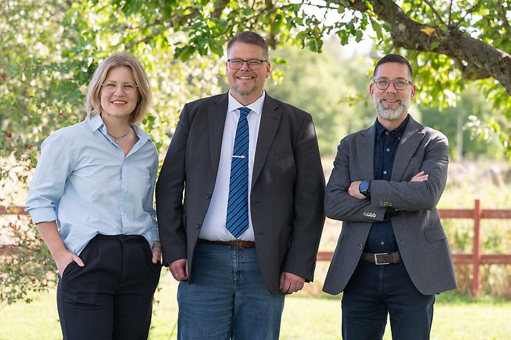 Toppkandidaterna i riksdagsvalet 2026 fr. vänster: Milena Axklo, Anders Wigelsbo och Jonas Ekström